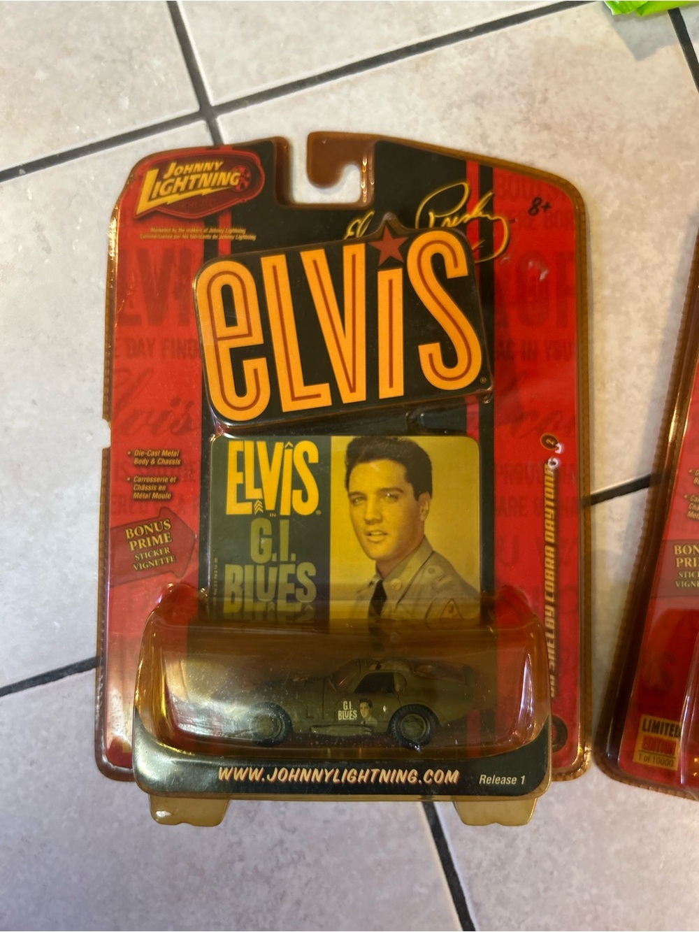 x3 Limited Edition Johnny Lightning Elvis Collectible Die-Cast Car Collection - Picture 2 of 11